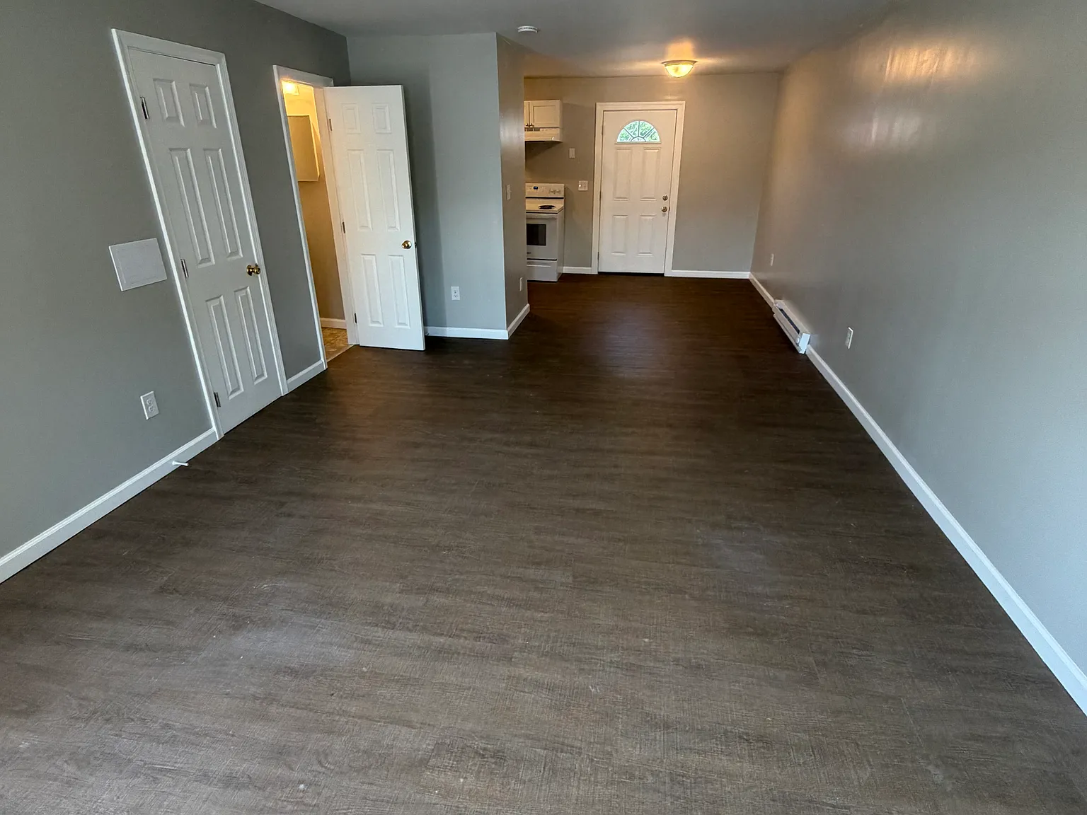 2 bed, 1.5 bath, $1,550 — Photo 2