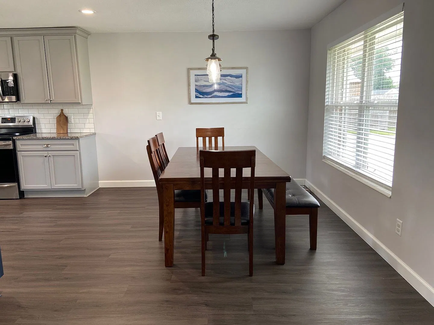 Expansive Waterfront 3bed/2ba Entertainer's Dream In Lynn Haven! *Special: 1/2 Off 1st Month For ... — Photo 4