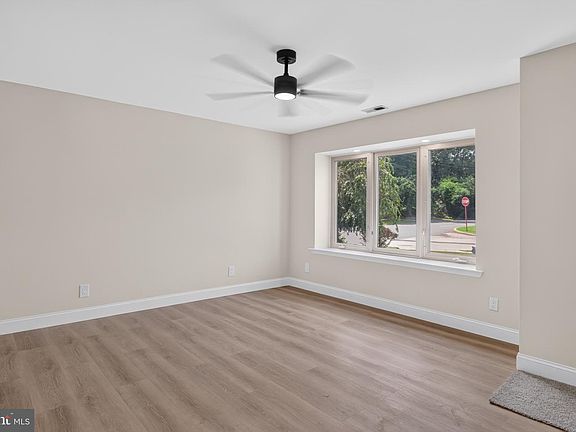 4th image of 27 Tallowood Dr