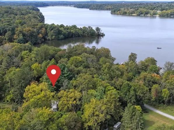 6051 Blue Ribbon Rd, Hillsboro, OH 45133
