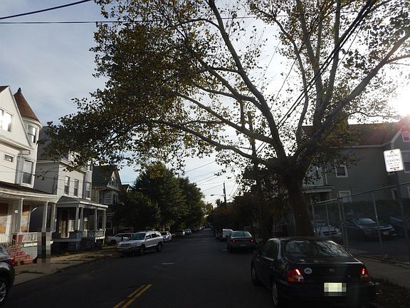 5th image of 184 1/2 S 6th St