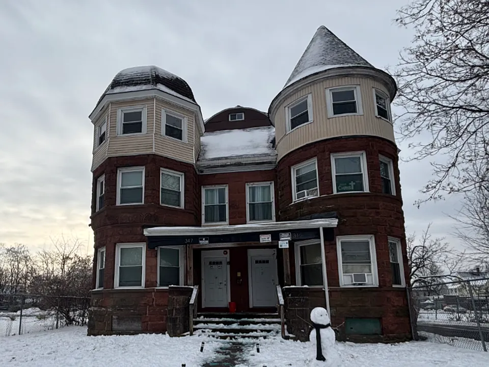 345 Bay St