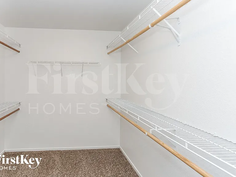 5508 Crinoline Ave — Photo 8