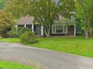 41 Laurel Ave, West Orange Twp., NJ 07052