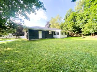 27 Sherbrooke Ave, Lewiston, ME 04240