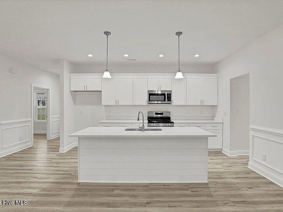 3rd image of 459 Fowler Manning Road