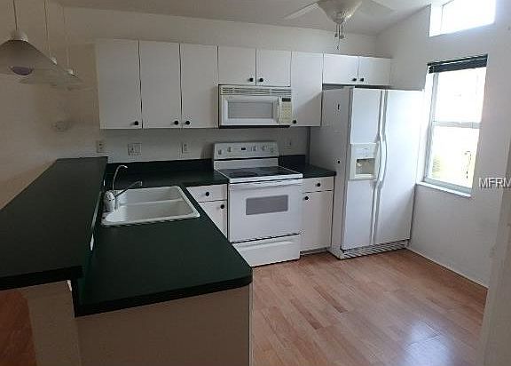 4th image of 4695 Abernant Ave