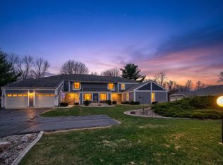 2786 Walden Woods Blvd, Jackson, MI 49201