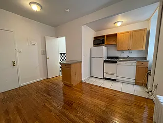 Rented by Best Apartments North Inc