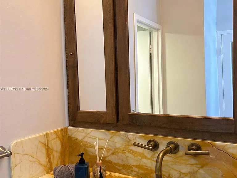 100 Lincoln Rd #608 — Photo 12