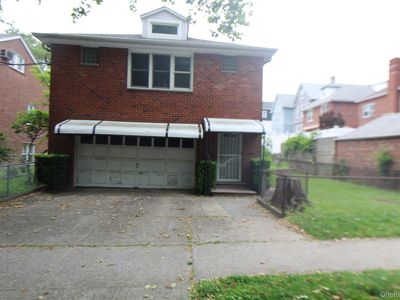 1039 Throggs Neck Expressway, Bronx, NY, 10465