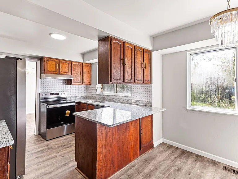46323 Gainsborough Dr — Photo 28