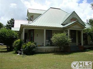 216 E Dilworth St, Italy, TX 76651