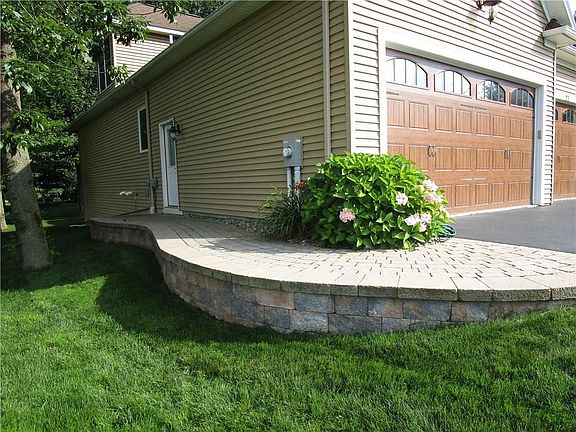 4th image of 29 Coventry Dr