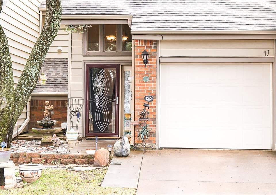 1st image of 118 Summer View Ln #118