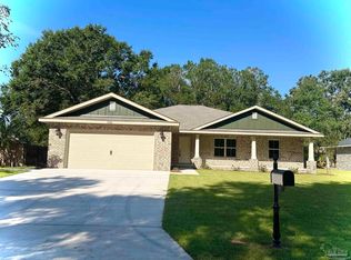 5721 Lofty Pines Dr, Milton, FL 32570