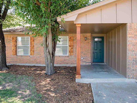 5th image of 5408 NW Cottonwood Dr
