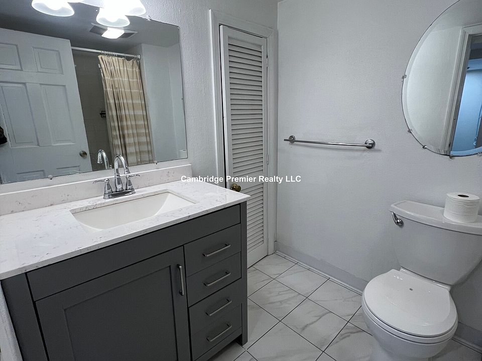 1st image of 10 Yarmouth St APT 4