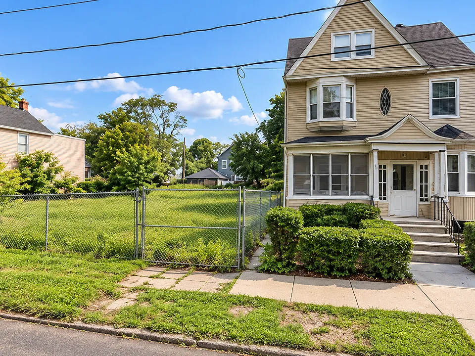 67 S 11th St #1