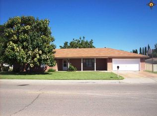 1706 Centre Ave, Artesia, NM 88210