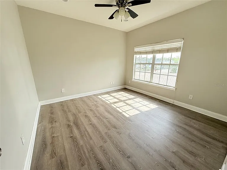 1105 Minnesota Ave #5 — Photo 14
