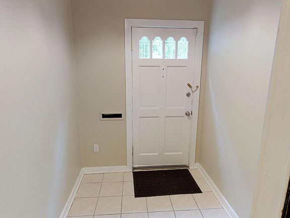 5th image of 803 S Lombard Ave