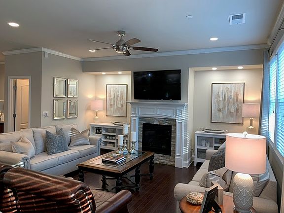 4th image of 1000 Candela Ln #23