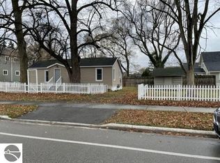710 S Barlow St, Traverse City, MI 49686
