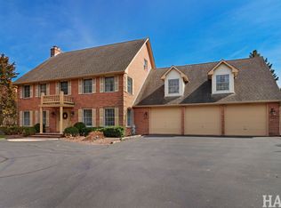 2916 N Bayview Ln, McHenry, IL