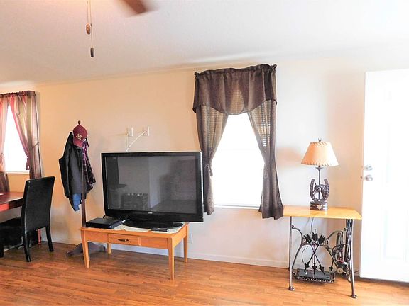 5th image of 247 Hobnail Dr