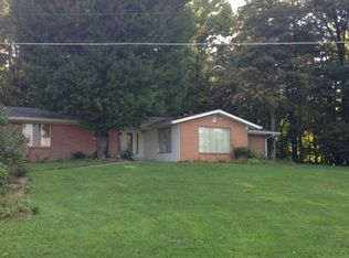 593 E Greencastle Rd, Mooresville, IN 46158