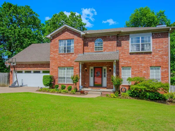 12 Rosier Ct, Little Rock, AR 72211