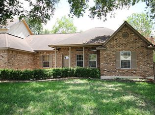 404 Frydek Rd, Sealy, TX 77474