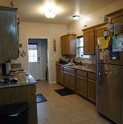 4th image of 1302 E Pennsylvania Ave