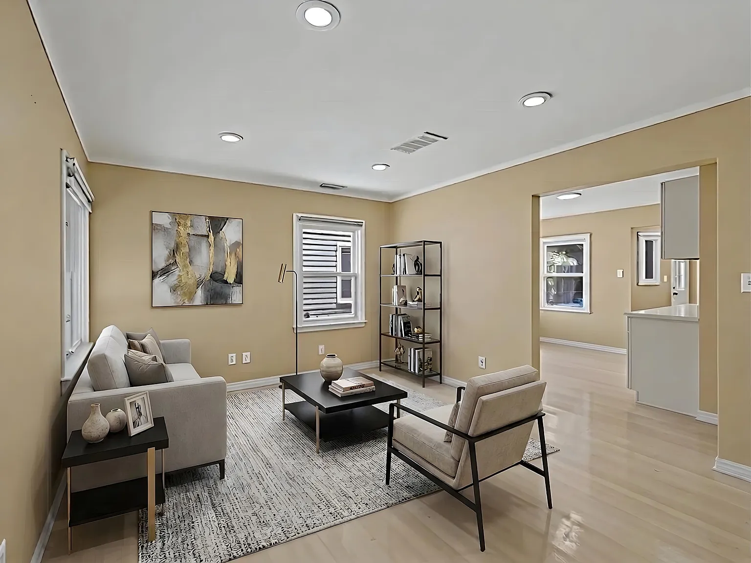 3 bed, 1160 sqft, $1,600 — Photo 3