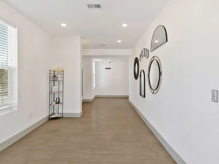 Liberty Lofts — Photo 31