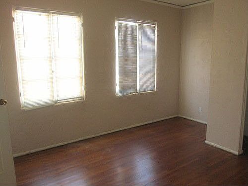 3rd image of 1827 E 4th St APT 10
