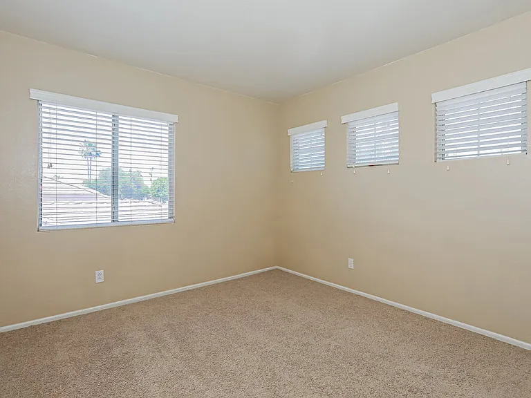 919 W Juanita Ave — Photo 15