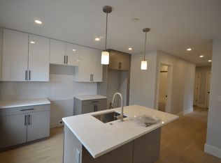 425 Market St #208, Brighton, MA 02135