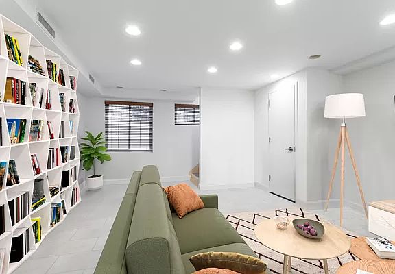 4th image of 111 W 113th St APT 1B