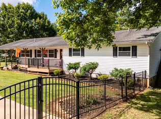 11157 Hughlan Dr, Knoxville, TN 37934