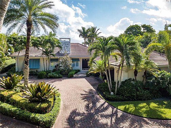 3rd image of 1495 Treasure Cove Ln