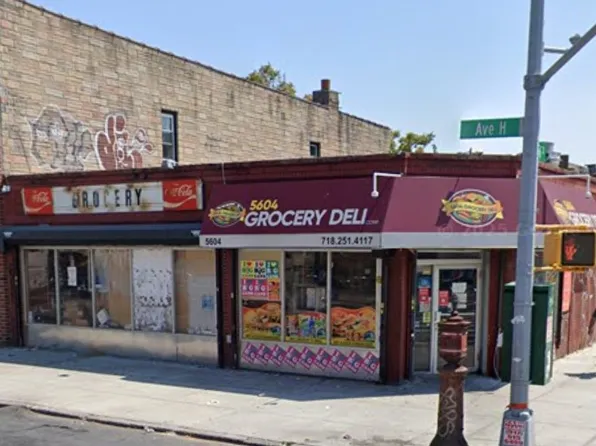 5602 Avenue H image 1 of 1