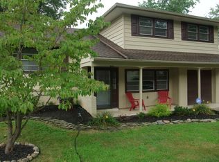 936 Alexandria Dr, Newark, DE 19711