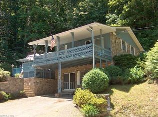 775 Dogwood Dr, Maggie Valley, NC 28751