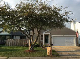 6558 Tealwood Dr, Lisle, IL 60532