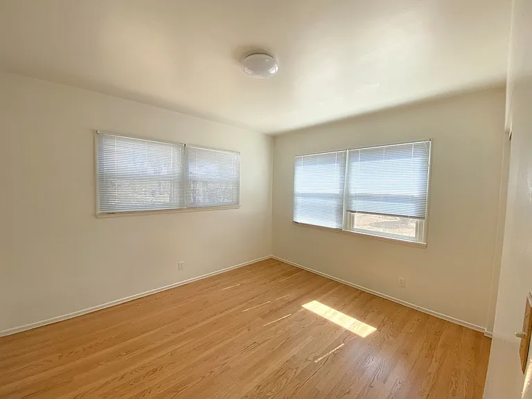 39670 Grand Ave — Photo 11