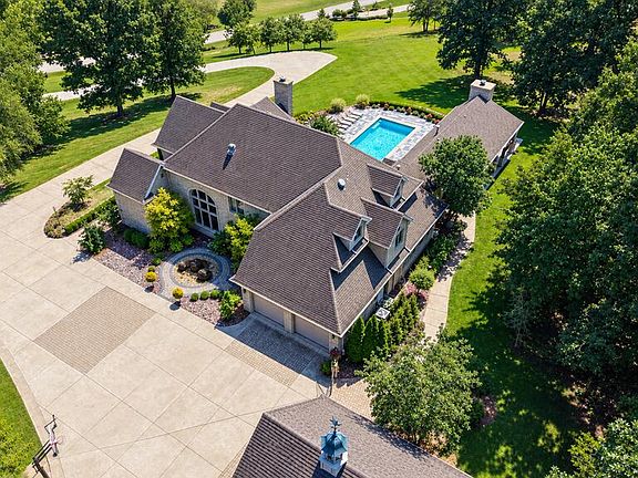 2nd image of 165 Harbor View Dr