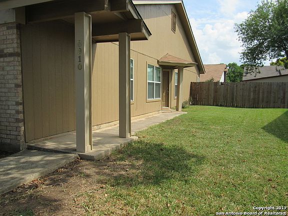 3rd image of 8910 Levelland