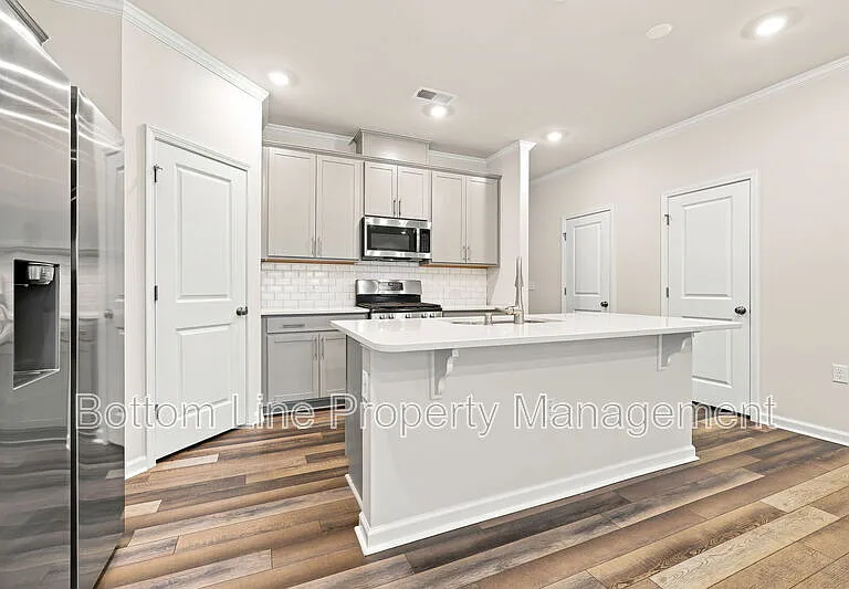 2312 Kasota Ln — Photo 23